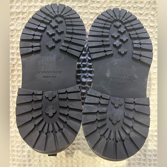 Burberry Buckled Leather Brogue Ankle Boots Size 40 - Picture 7 of 8